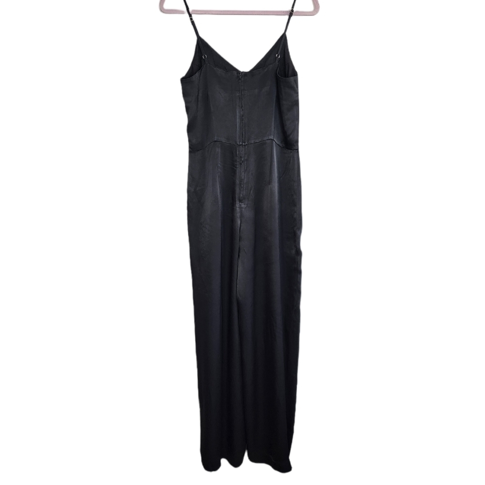 H & M Black Wide Leg V- Neck Spaghetti Strap Women's Jumpsuit Size 10 NWT